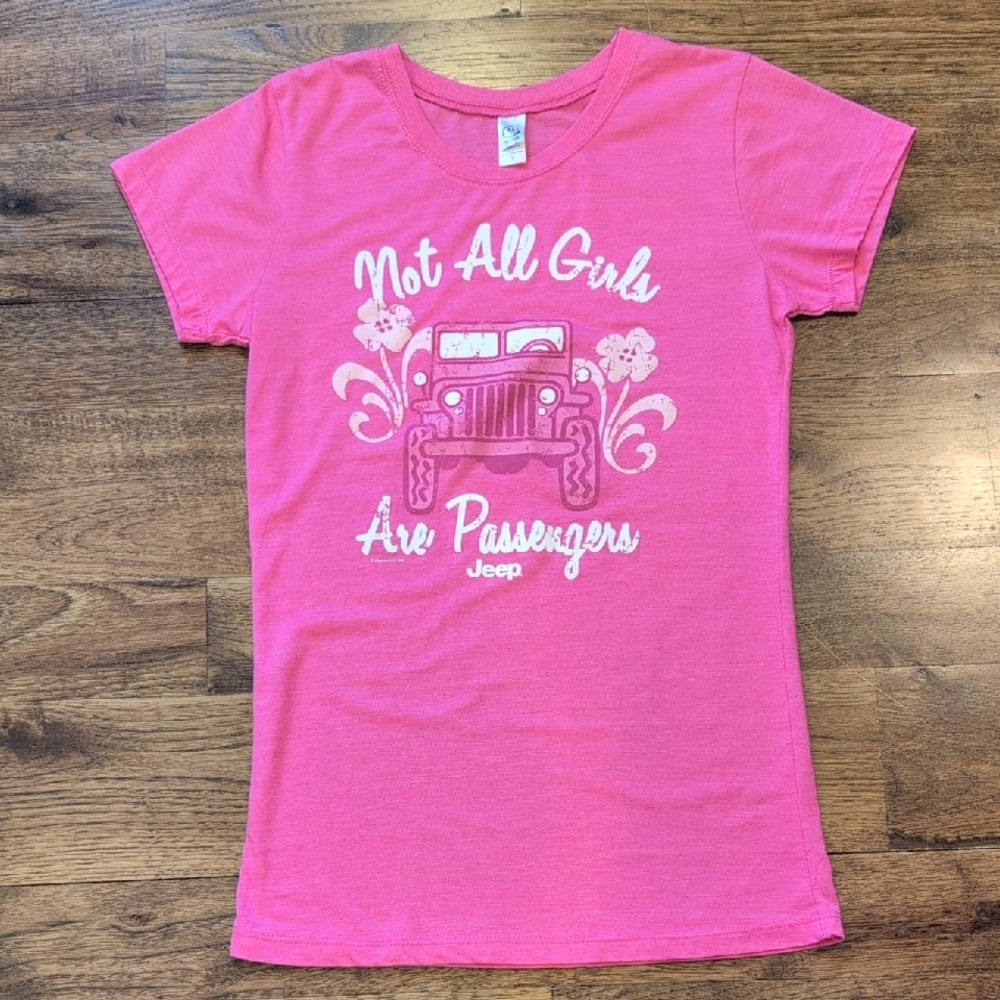 Women's Jeep pink distressed print short sleeve tshirt size L